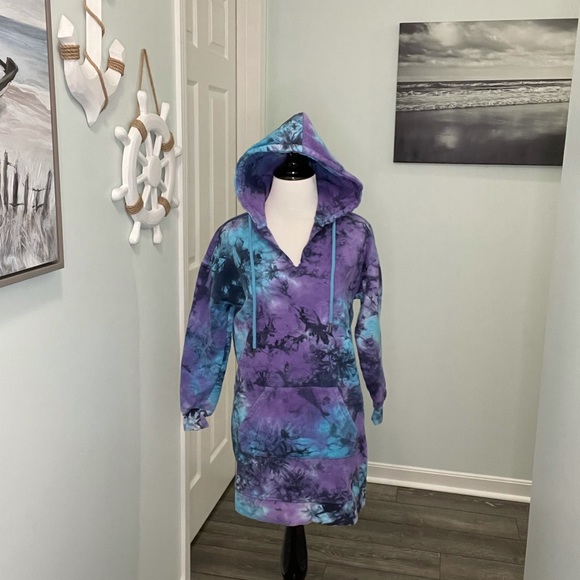 Hot Topic tie dye tunic hoodie - Picture 6 of 8